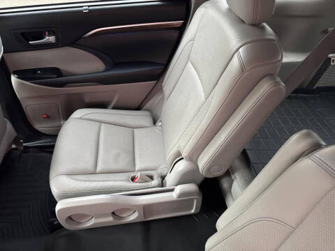 2015 Toyota Highlander