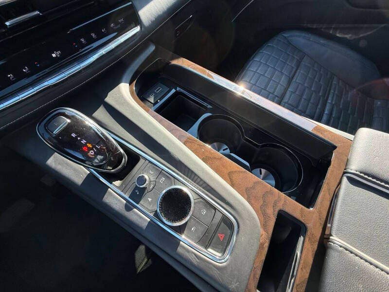 2023 Cadillac Escalade Sport Platinum