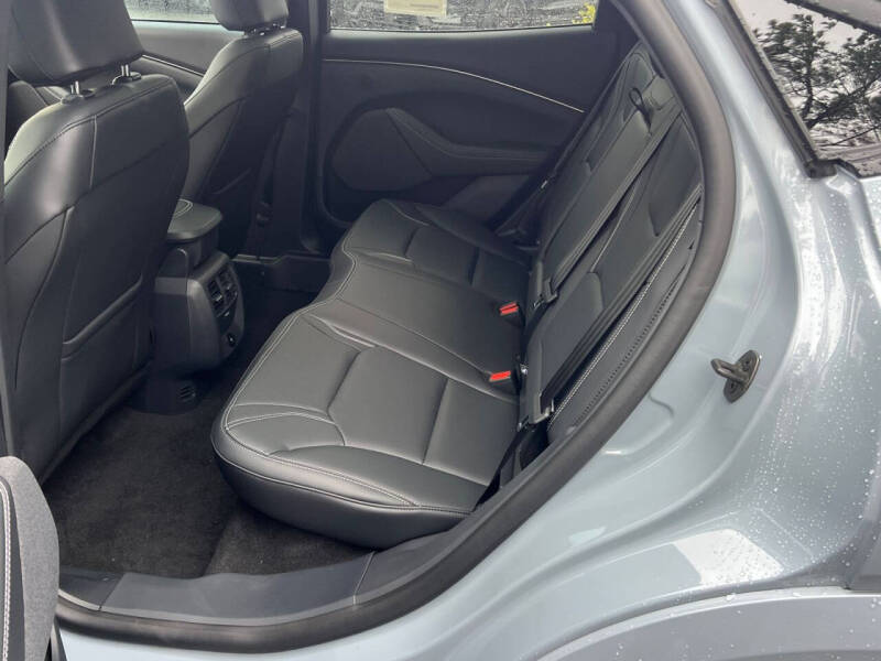 2025 Ford Mustang Mach-E Premium