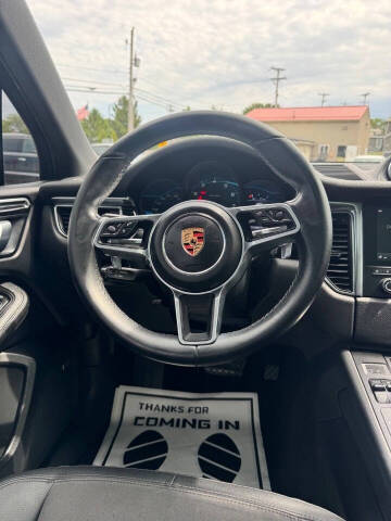 2017 Porsche Macan