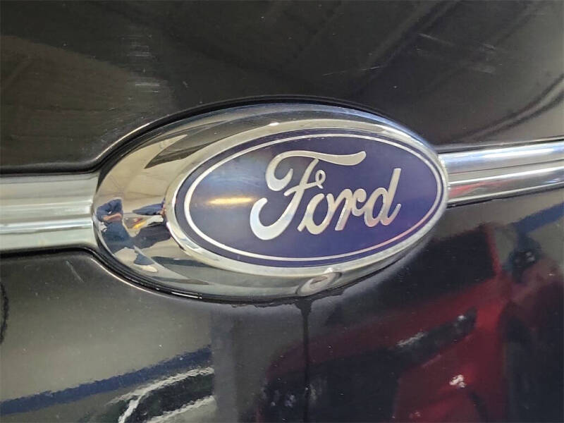 2016 Ford Taurus SEL