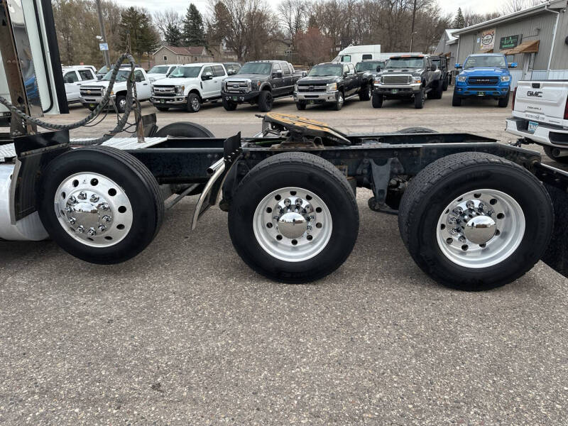 2021 International RH613