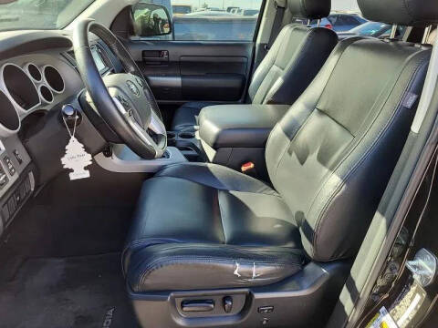 2014 Toyota Sequoia SR5