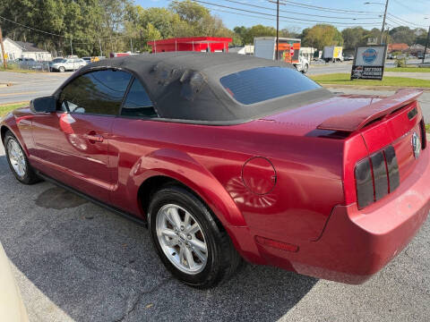 2006 Ford Mustang V6 Standard