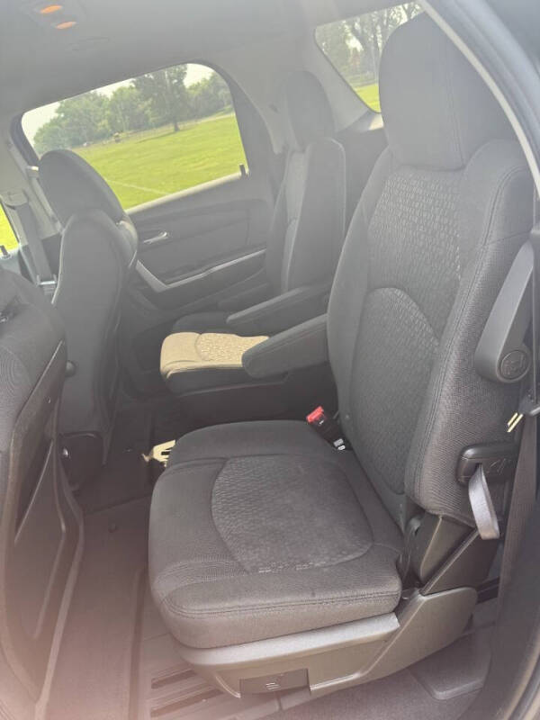 2011 GMC Acadia SLE