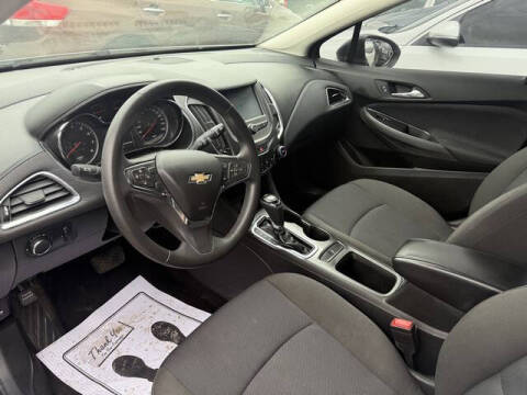 2017 Chevrolet Cruze LT Auto