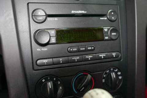 2005 Ford Mustang GT Premium