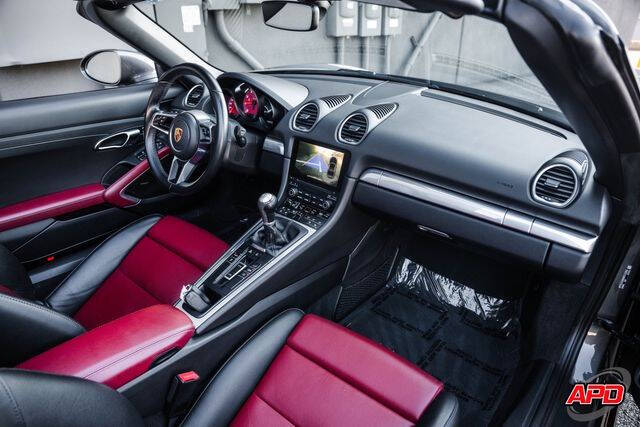 2021 Porsche 718 Boxster