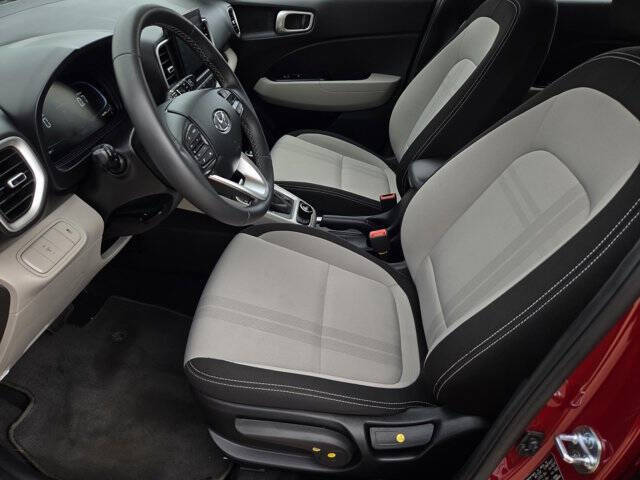 2025 Hyundai Venue SEL