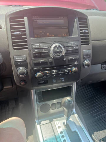 2010 Nissan Pathfinder SE