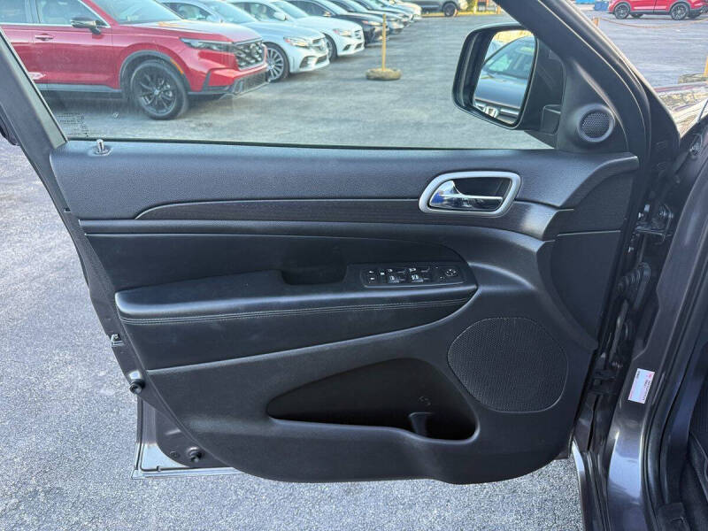 2017 Jeep Grand Cherokee Altitude