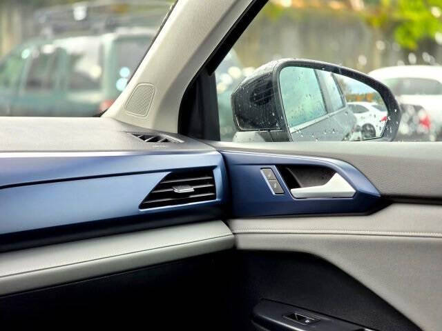 2024 Volkswagen Taos SE 4Motion