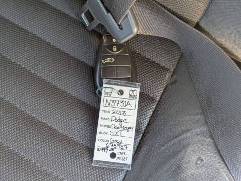2013 Dodge Challenger SXT