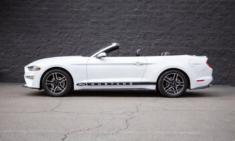 2020 Ford Mustang EcoBoost