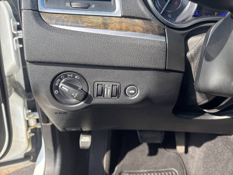 2019 Chrysler 300 Limited