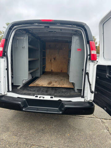 2017 Chevrolet Express 2500