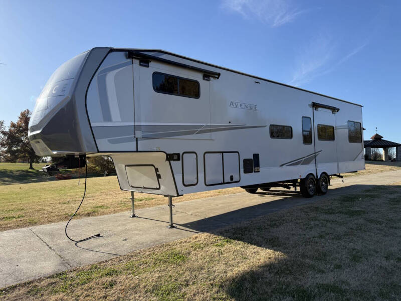2025 Alliance RV Avenue