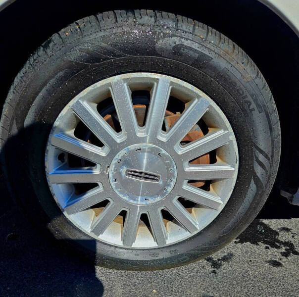 2003 Lincoln Town Car Signature