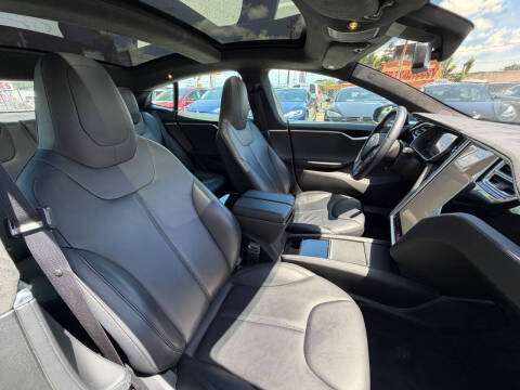 2015 Tesla Model S 85D