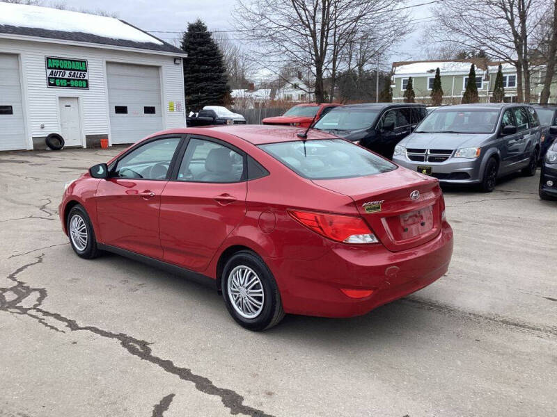 2017 Hyundai Accent SE