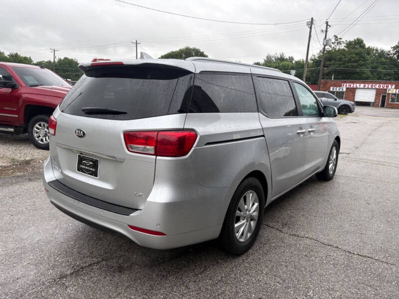 2017 Kia Sedona LX