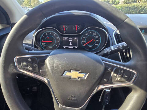 2017 Chevrolet Cruze LT Auto