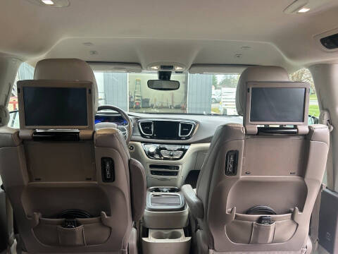 2018 Chrysler Pacifica Touring L Plus