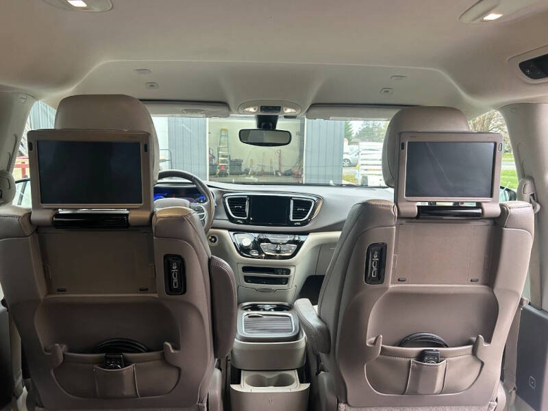 2018 Chrysler Pacifica Touring L Plus