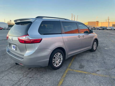 2015 Toyota Sienna