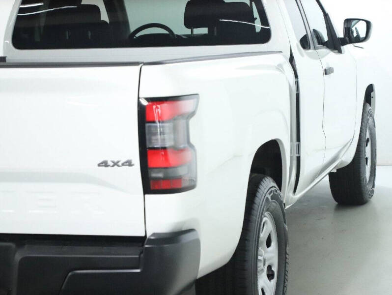 2024 Nissan Frontier S