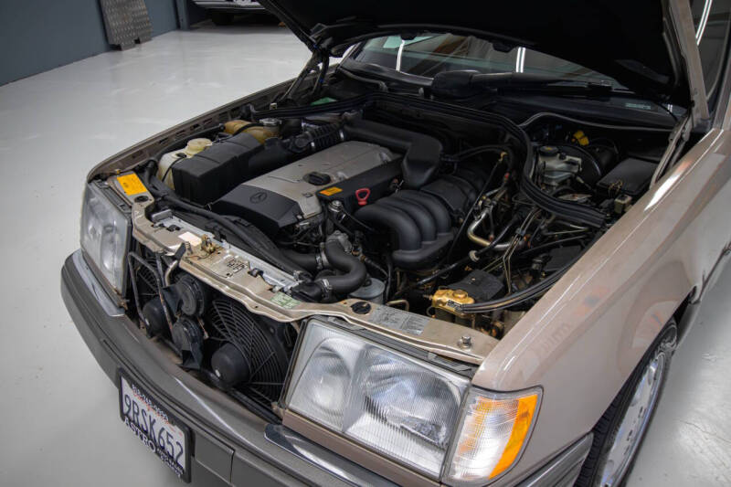 1994 Mercedes-Benz E-Class E 320