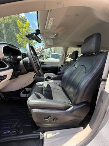 2021 Chrysler Pacifica Touring L