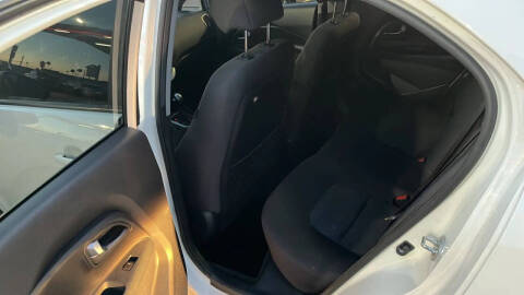 2017 Kia Rio 5-Door LX