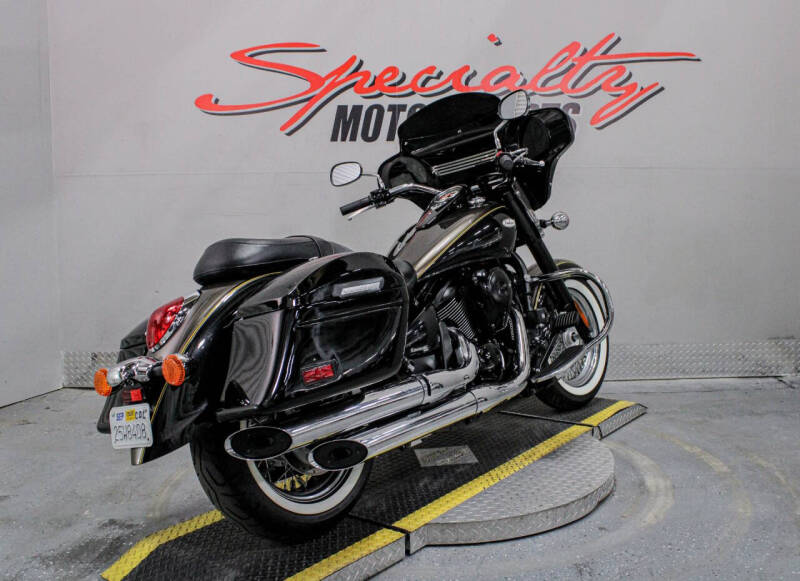 2023 Kawasaki Vulcan 900 Classic