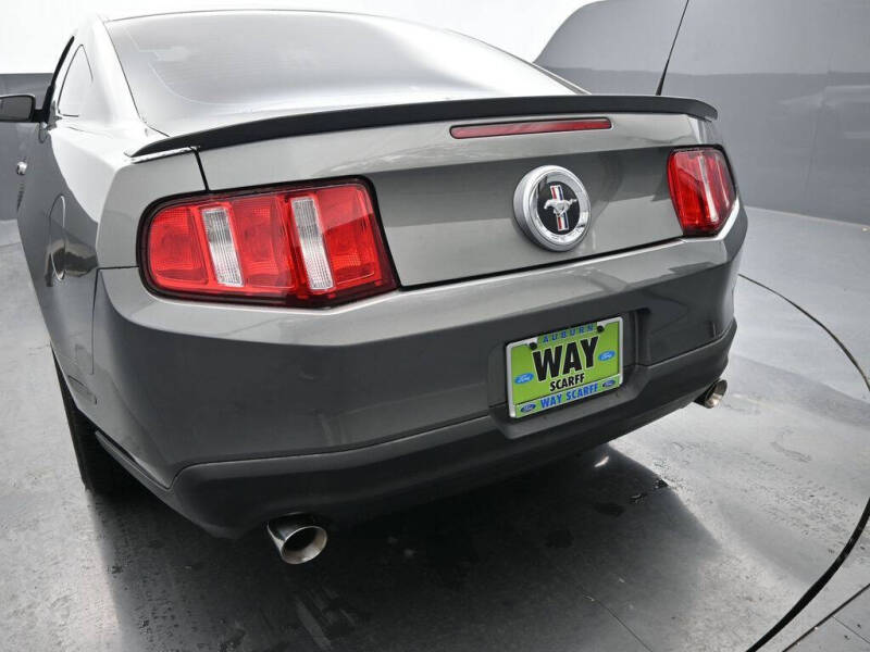 2011 Ford Mustang V6
