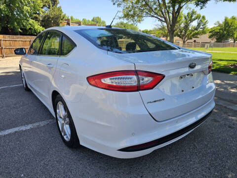 2016 Ford Fusion SE