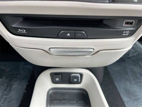 2019 Chrysler Pacifica Touring L Plus