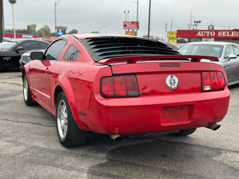 2006 Ford Mustang GT Deluxe