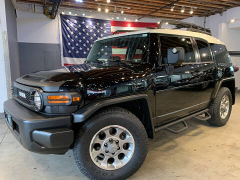 2013 Toyota FJ Cruiser for sale at PRIUS PLANET in Laguna Hills CA