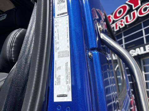 2025 Freightliner M2 106