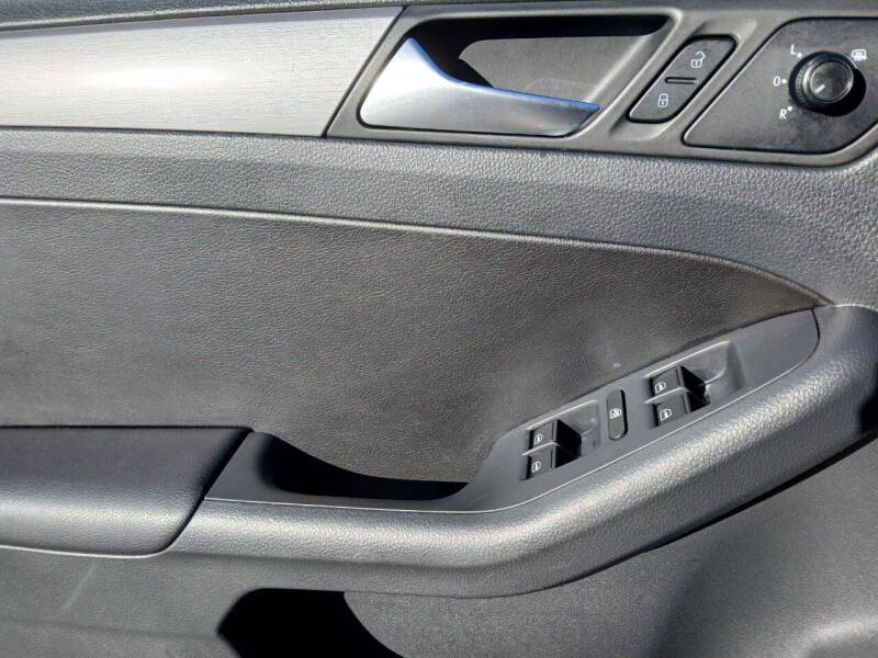 2016 Volkswagen Jetta 1.8T Sport