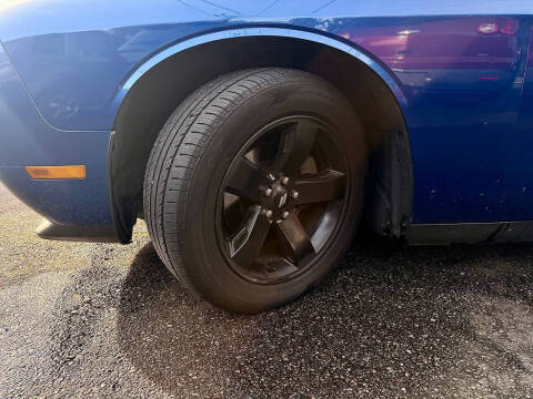 2012 Dodge Challenger SXT