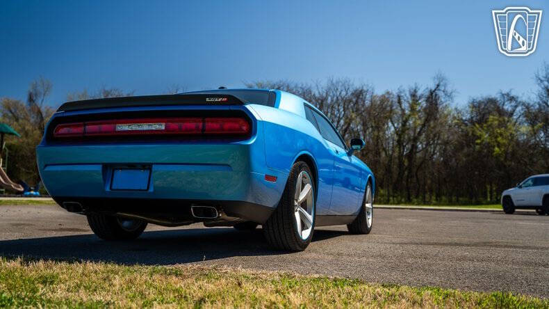 2010 Dodge Challenger SRT8