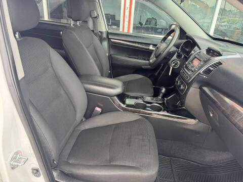 2014 Kia Sorento LX