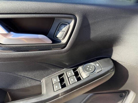 2025 Ford Escape Hybrid ST-Line Select