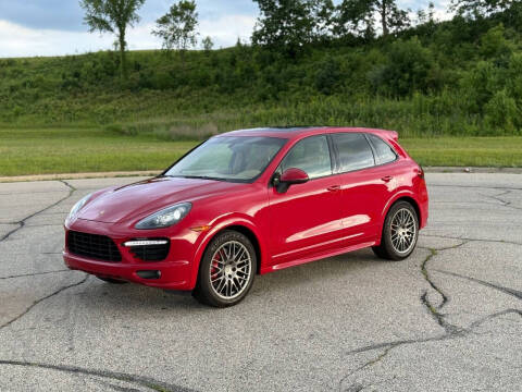 2013 Porsche Cayenne GTS