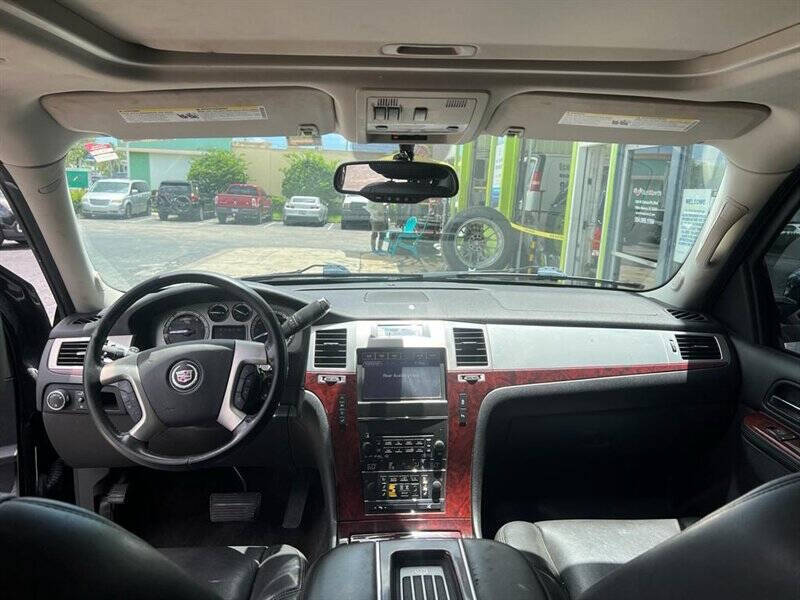 2013 Cadillac Escalade Premium