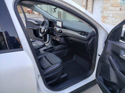 2021 Ford Escape SEL