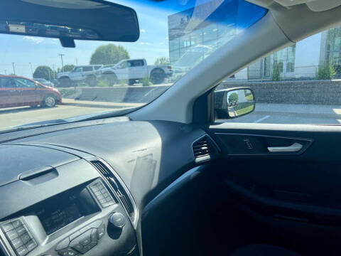 2018 Ford Edge SE
