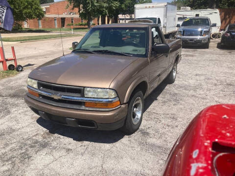 2003 Chevrolet S-10 for sale at Used Car City in Tulsa OK